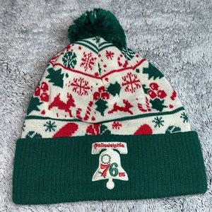 *NWOT!* Christmas Themed Philadelphia 76ers Beanie